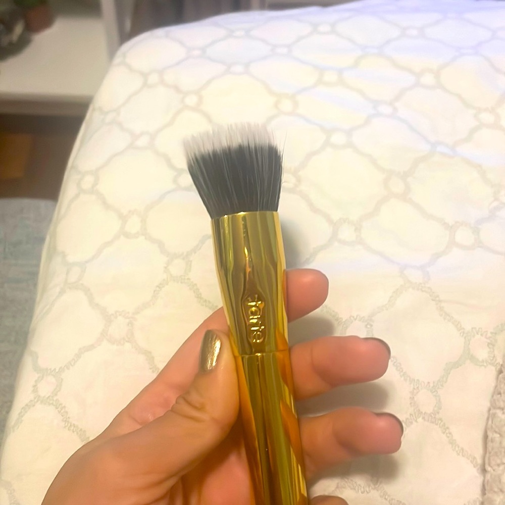 Tarte brush